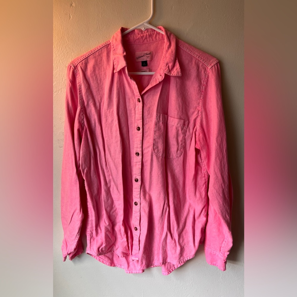 Bright pink button up shirt, size Medium!